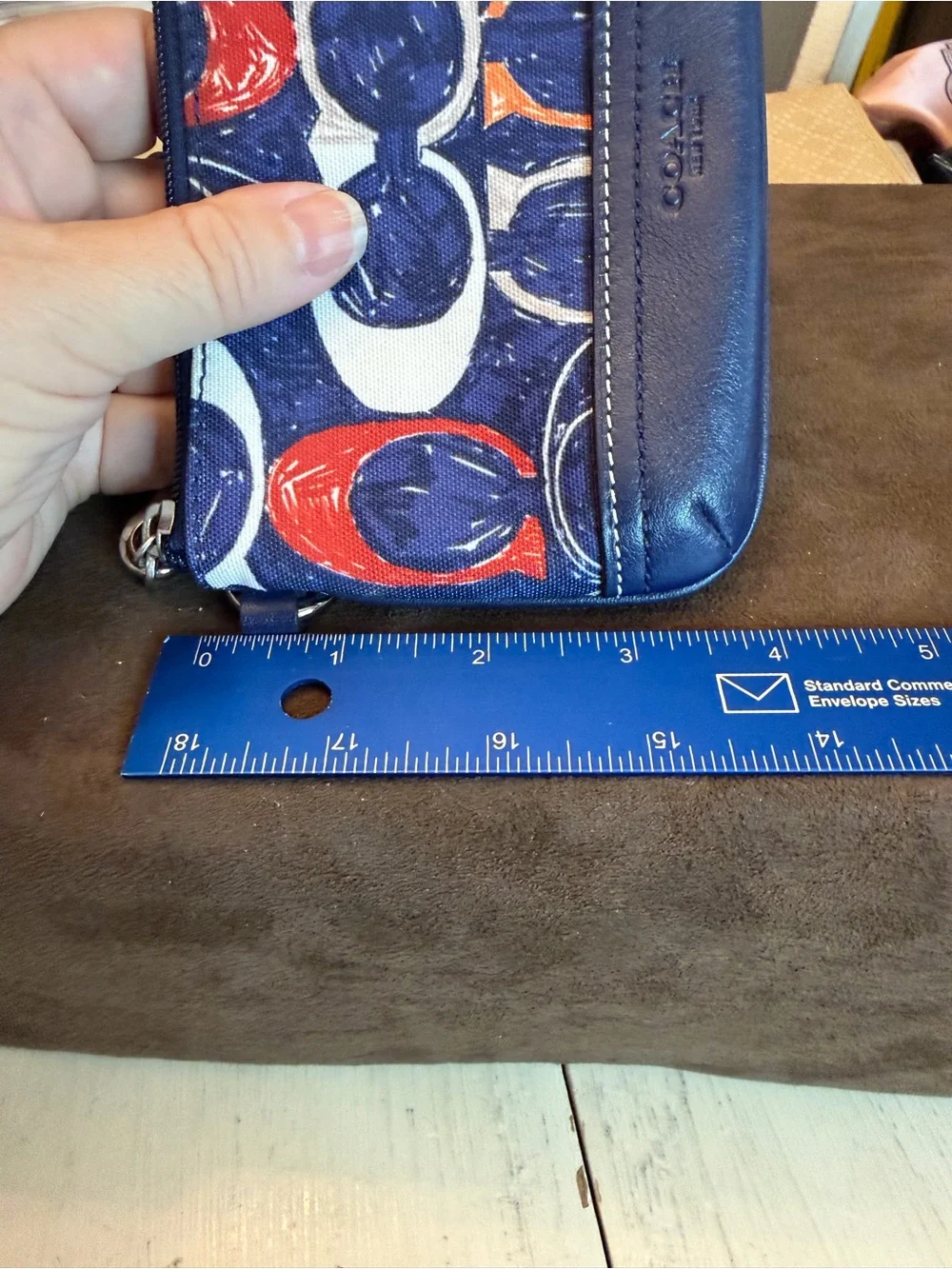*EUC* Coach Legacy Heritage Signature C Scribble Print Wristlet